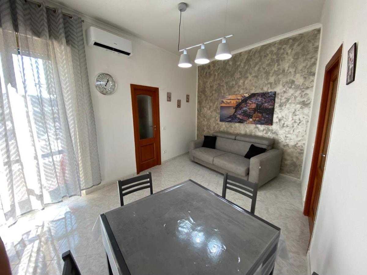 Sea&Sun Apartament Chiaia เนเปิลส์ ภายนอก รูปภาพ